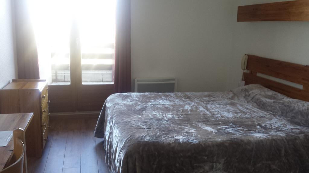 לס אנגל Hotel Yaka חדר תמונה